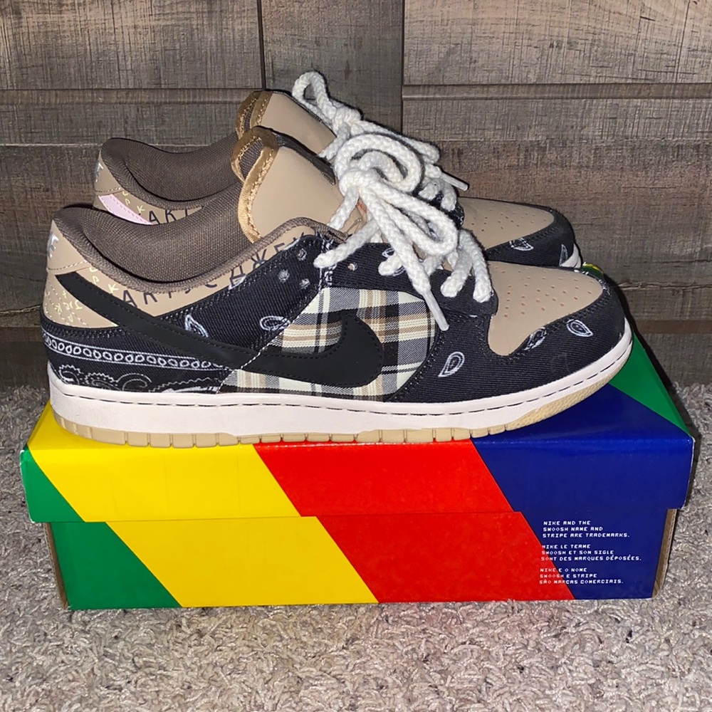 Nike Dunk SB Travis Scott